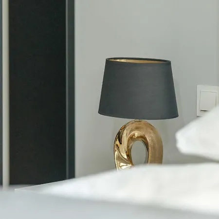 Klimatyczne Z Biurkiem W Poznaniu By Renters Апартаменты Познань