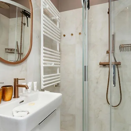 Klimatyczne Z Biurkiem W Poznaniu By Renters Poznaň