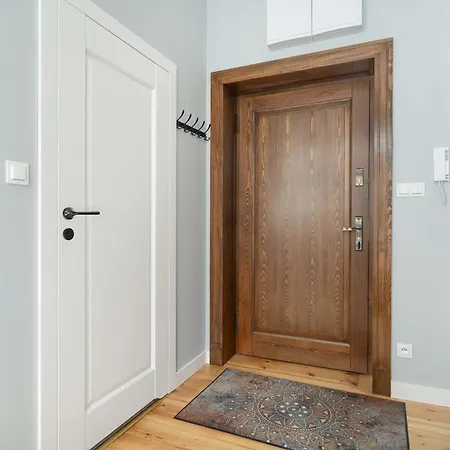 Klimatyczne Z Biurkiem W Poznaniu By Renters * Познань