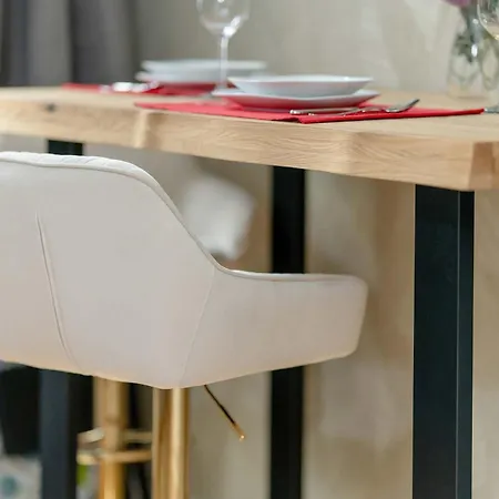 Klimatyczne Z Biurkiem W Poznaniu By Renters Апартаменты Познань