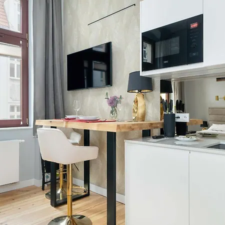 Apartmán Klimatyczne Z Biurkiem W Poznaniu By Renters *