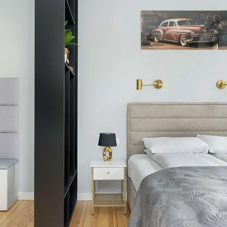 Klimatyczne Z Biurkiem W Poznaniu By Renters Apartmán
