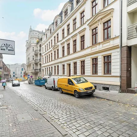 Klimatyczne Z Biurkiem W Poznaniu By Renters Poznaň