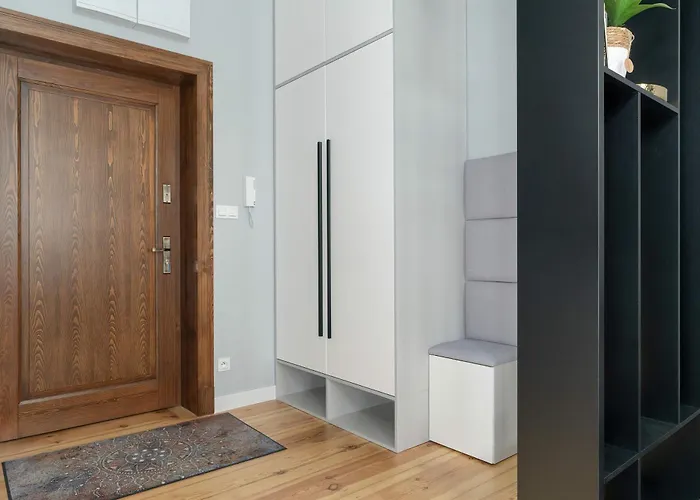 Klimatyczne Z Biurkiem W Poznaniu By Renters Apartamento Poznan