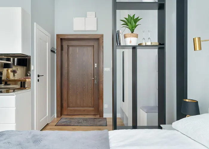 Klimatyczne Z Biurkiem W Poznaniu By Renters Poznan