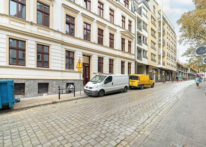 Apartamento Klimatyczne Z Biurkiem W Poznaniu By Renters Poznan